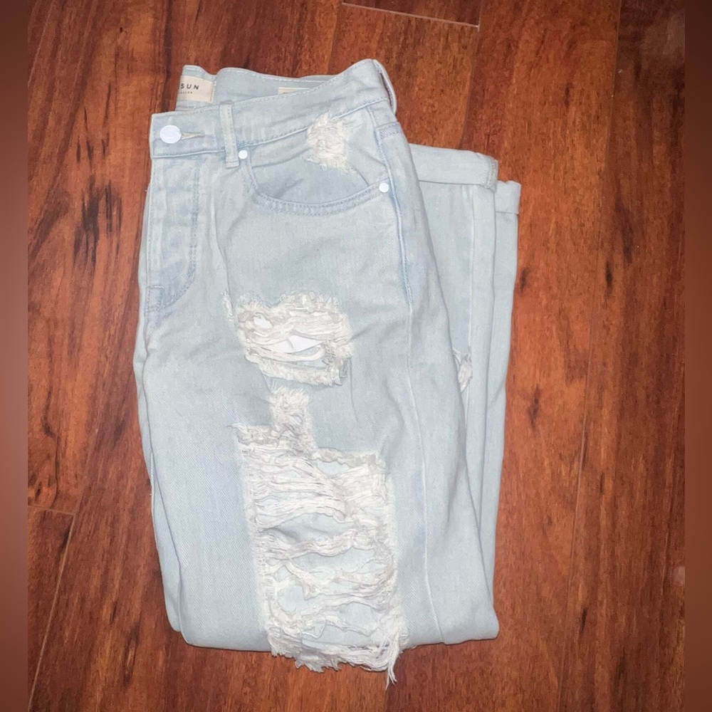 Pacsun ripped boyfriend jeans